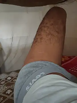 Show modela INDIAN_CHEESY-BOSS na web-kameri