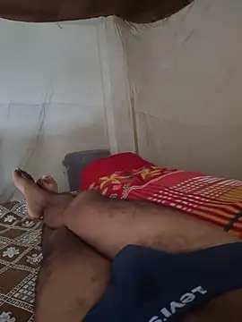 Show modela INDIAN_CHEESY-BOSS na web-kameri