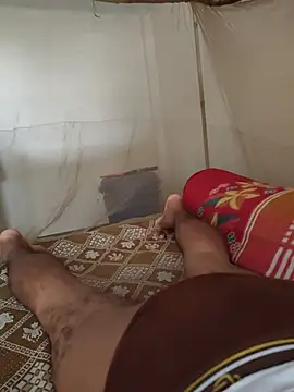 INDIAN_CHEESY-BOSS Adlı Modelin Web Kamerası Şovu