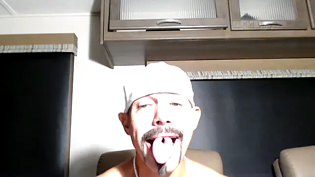 ThickD2C's Live XXX Chat