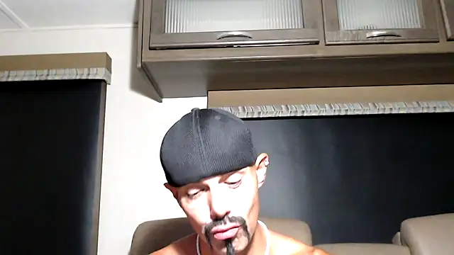 ThickD2C Webcamshow