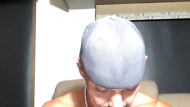ThickD2C's Webcam Show