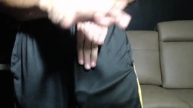 ThickD2C webkamerás műsora