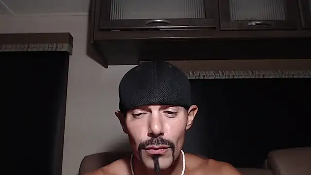 ThickD2C 网络视讯表演