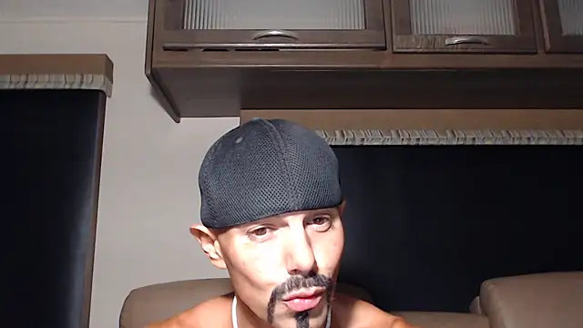 ThickD2C's Webcam Show