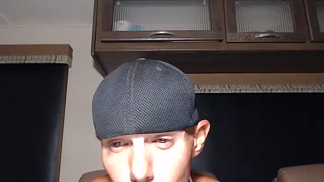Pokazy przed kamerką – ThickD2C