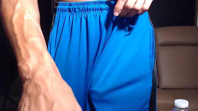 Show modela ThickD2C na web-kameri