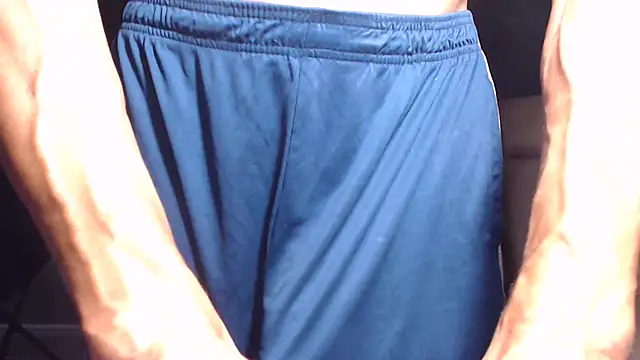 ThickD2C webkamerás műsora
