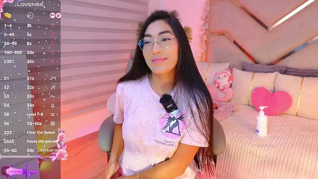 shanon-'s Live XXX Chat