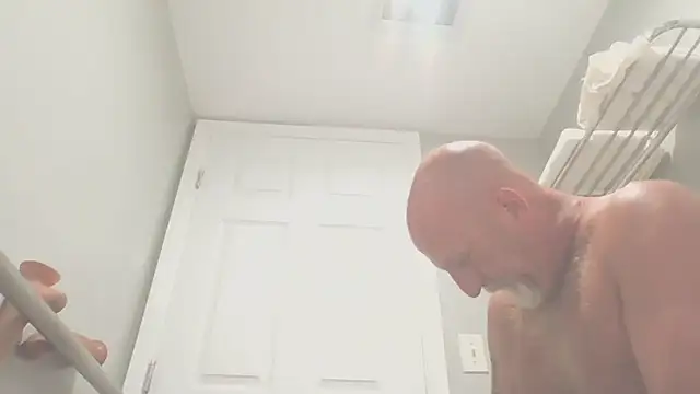 Yankeedave420 Show in webcam