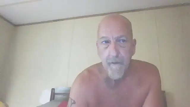 Yankeedave420 Live XXX-Chat