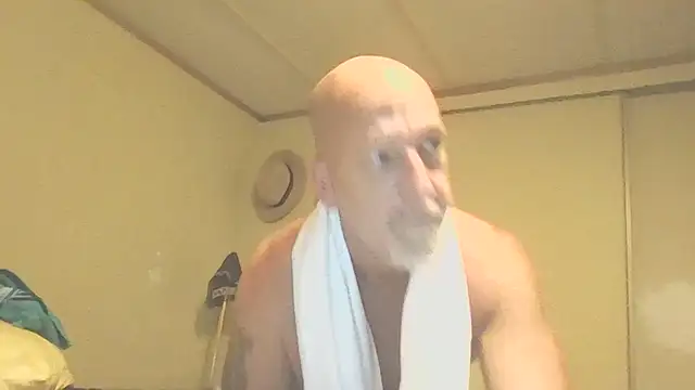 Yankeedave420 Webcam-Show