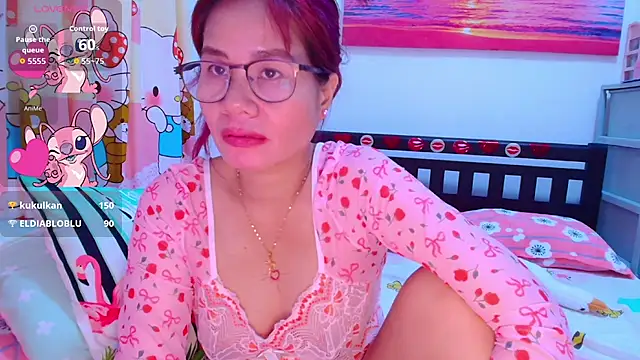 HornyAya4u Pertunjukan Webcam