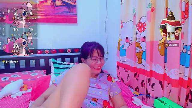 Elegantpinay25 লাইভ XXX চ্যাট