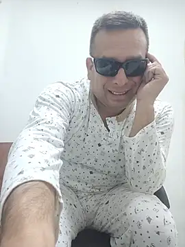 chicoguapo8 webcam show