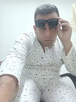 הופעת וובקאם של chicoguapo8