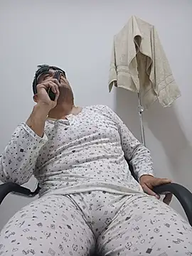 Webkamerová show chicoguapo8