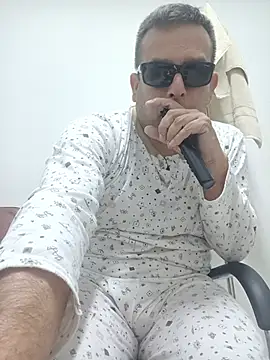 chicoguapo8 Webcam show