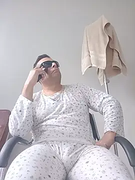chicoguapo8 Pertunjukan Webcam