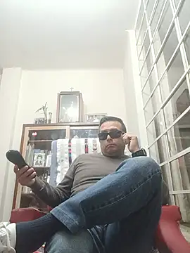 Webkamerová show chicoguapo8