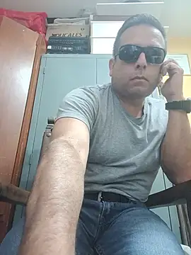 chicoguapo8's Webcam Show