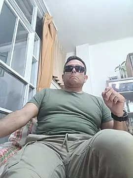 Pokazy przed kamerką – chicoguapo8