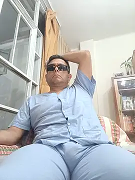 chicoguapo8 网络视讯表演