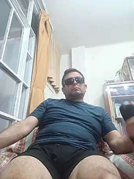 chicoguapo8's Webcam Show