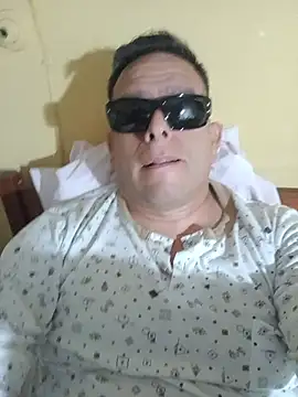 chicoguapo8 Webcam Show