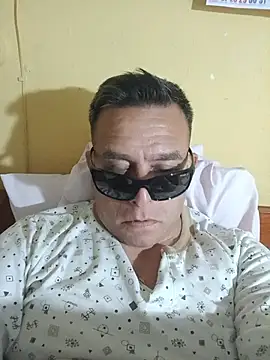 chicoguapo8 Webcam Show
