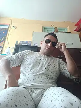 chicoguapo8 webcam show