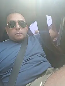 Show modela chicoguapo8 na web-kameri