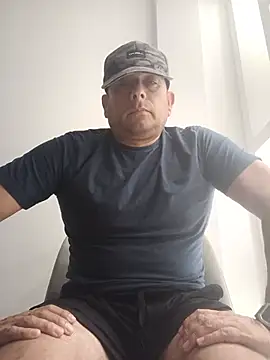 Webkamerová show chicoguapo8