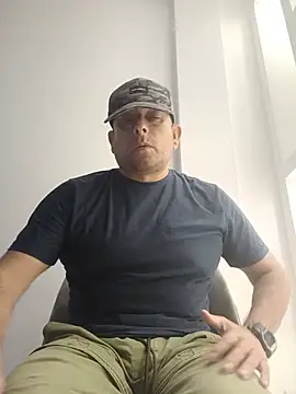chicoguapo8 Webcam Show
