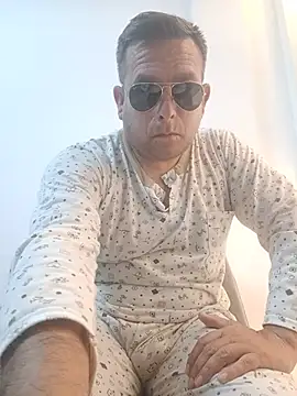 chicoguapo8's Live XXX Chat