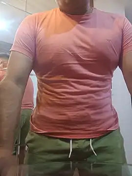 Show modela chicoguapo8 na web-kameri