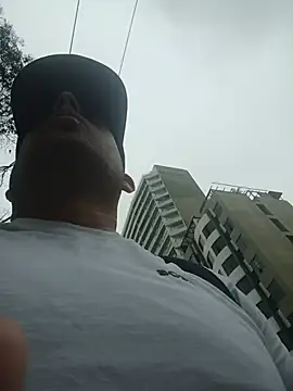 chicoguapo8 Show Webcam