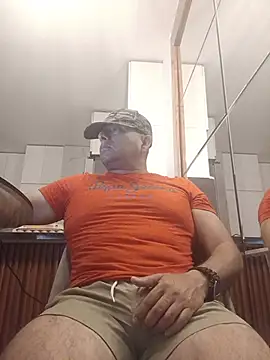 Show modela chicoguapo8 na web-kameri