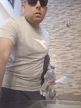 chicoguapo8 Show in webcam
