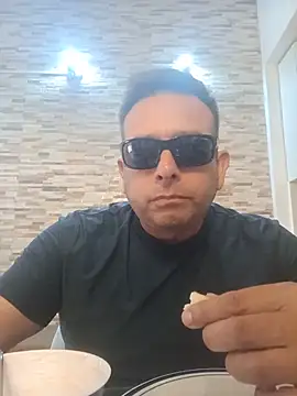 Show de chicoguapo8 na webcam
