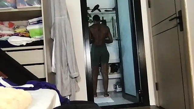 Pokój czatu na żywo – choco_petite