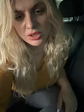 innocent_eva1n Webbikameraesitys