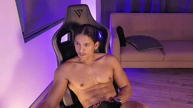 Liam_V 网络视讯表演