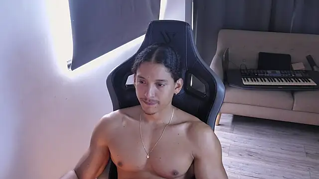 Liam_V's Webcam Show