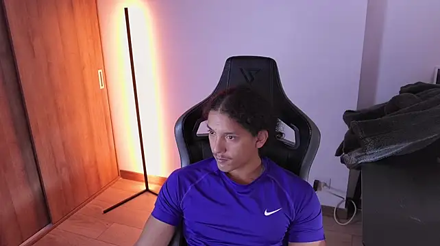 הופעת וובקאם של Liam_V