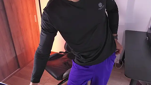 Liam_V Adlı Modelin Web Kamerası Şovu