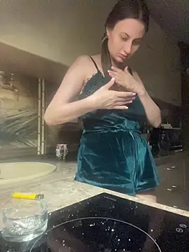 Flossy_Vettie Adlı Modelin Canlı XXX Sohbeti