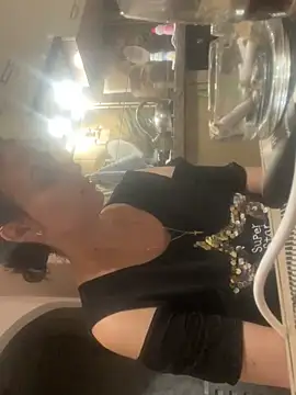 Flossy_Vettie Adlı Modelin Canlı XXX Sohbeti