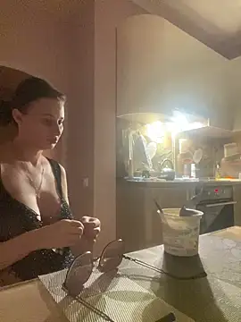 XXX chat uživo modela Flossy_Vettie