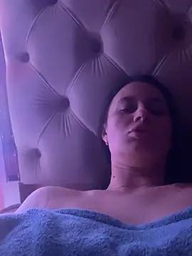 Show modela Flossy_Vettie na web-kameri